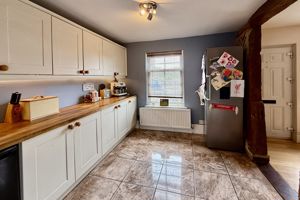 Photo 16- click for photo gallery